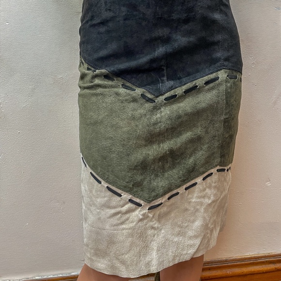 Genuine leather skirt - Picture 2 of 3